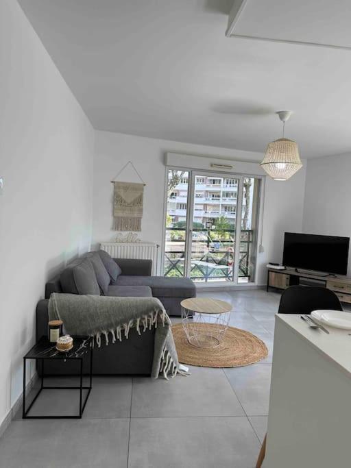 Charmant T3 Moderne Climatise Villeurbanne Exterior foto