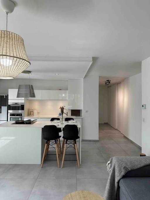 Charmant T3 Moderne Climatise Villeurbanne Exterior foto