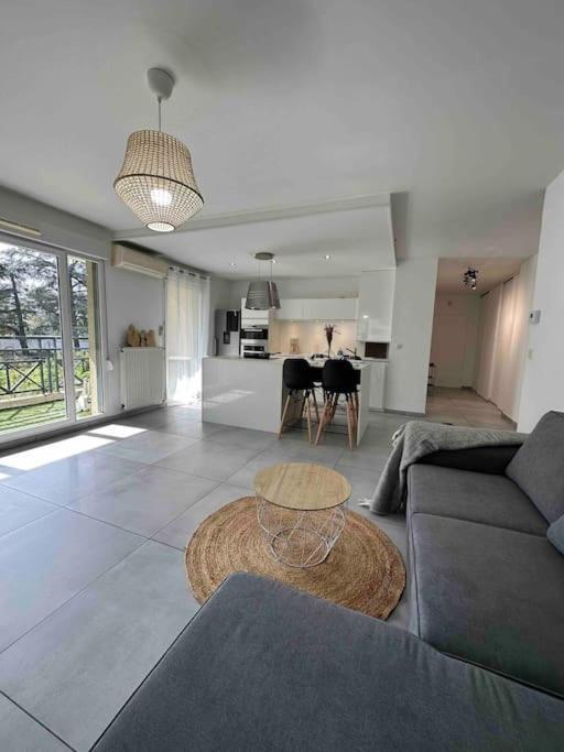 Charmant T3 Moderne Climatise Villeurbanne Exterior foto
